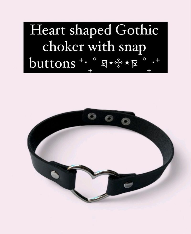 IMPORTED HEART GOTHIC CHOKER