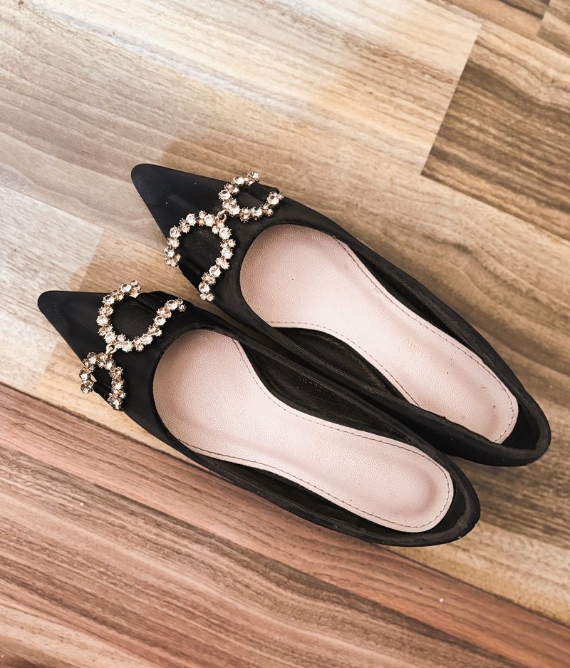 Black Embellished Closed Shoes