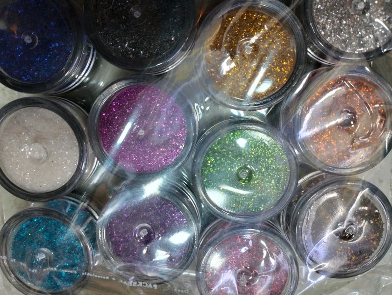 Eye Shadow Glitter Colour 12 Pce