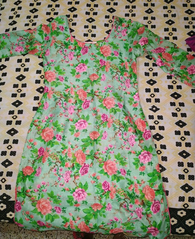 LIBAS BRAND FLORAL KURTI