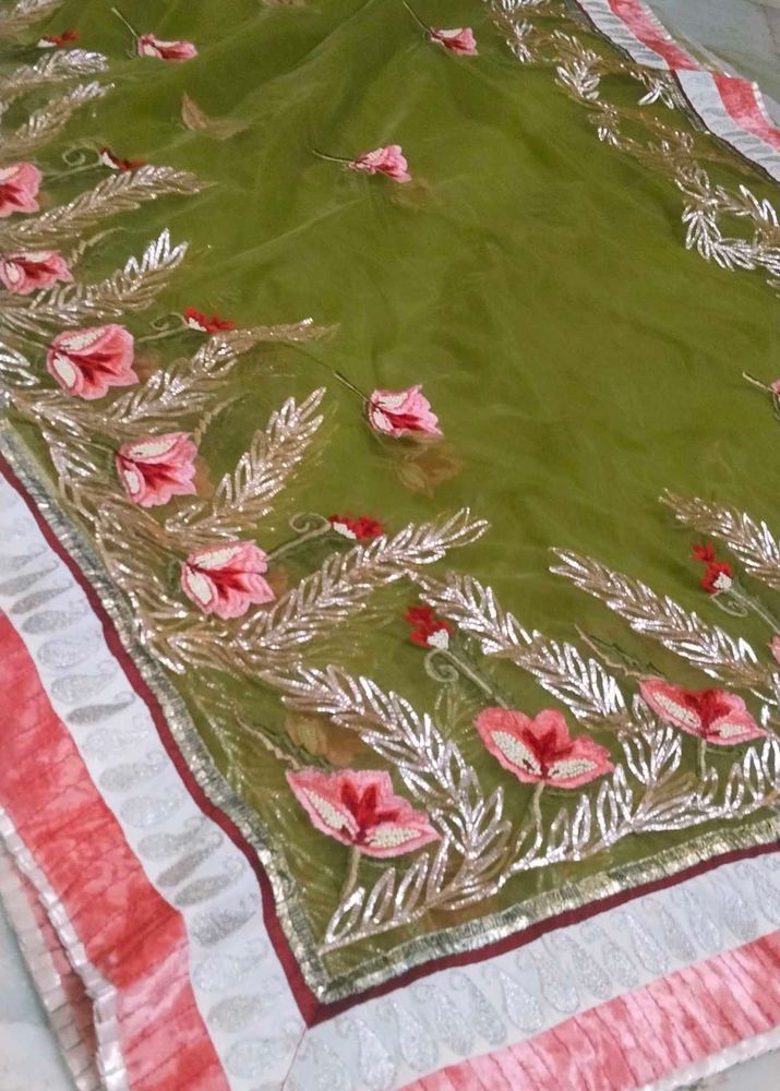 Beautiful 😍 Flower 🌺🌹 work Saree 🔥