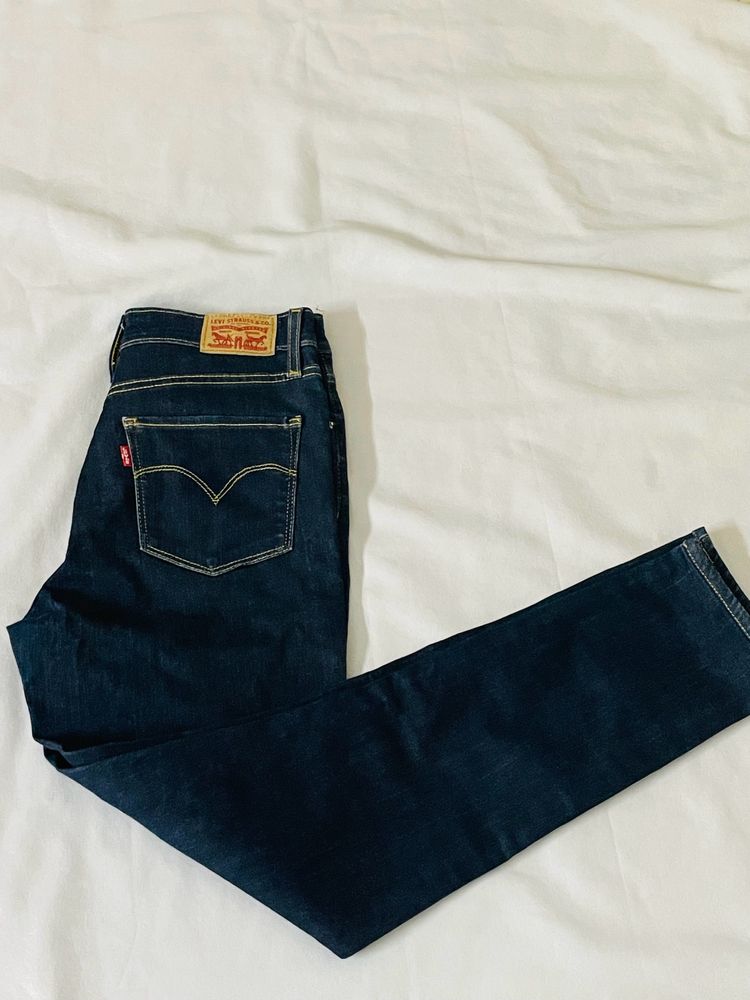 Levis High Rise Skinny