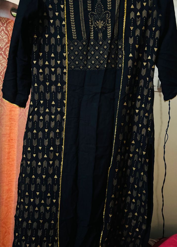 Black Kurti