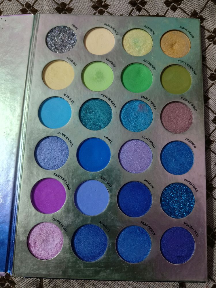 Beauty Glazed Eyeshadow 72 color pallete