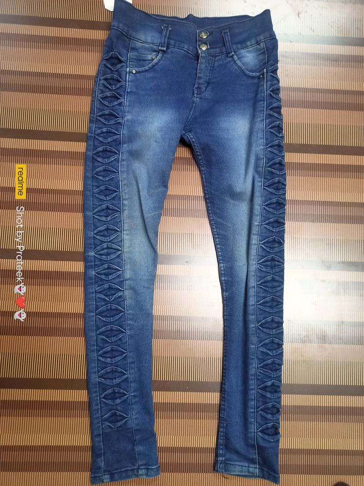 (B-15) 28 Size Slim Fit Jeans