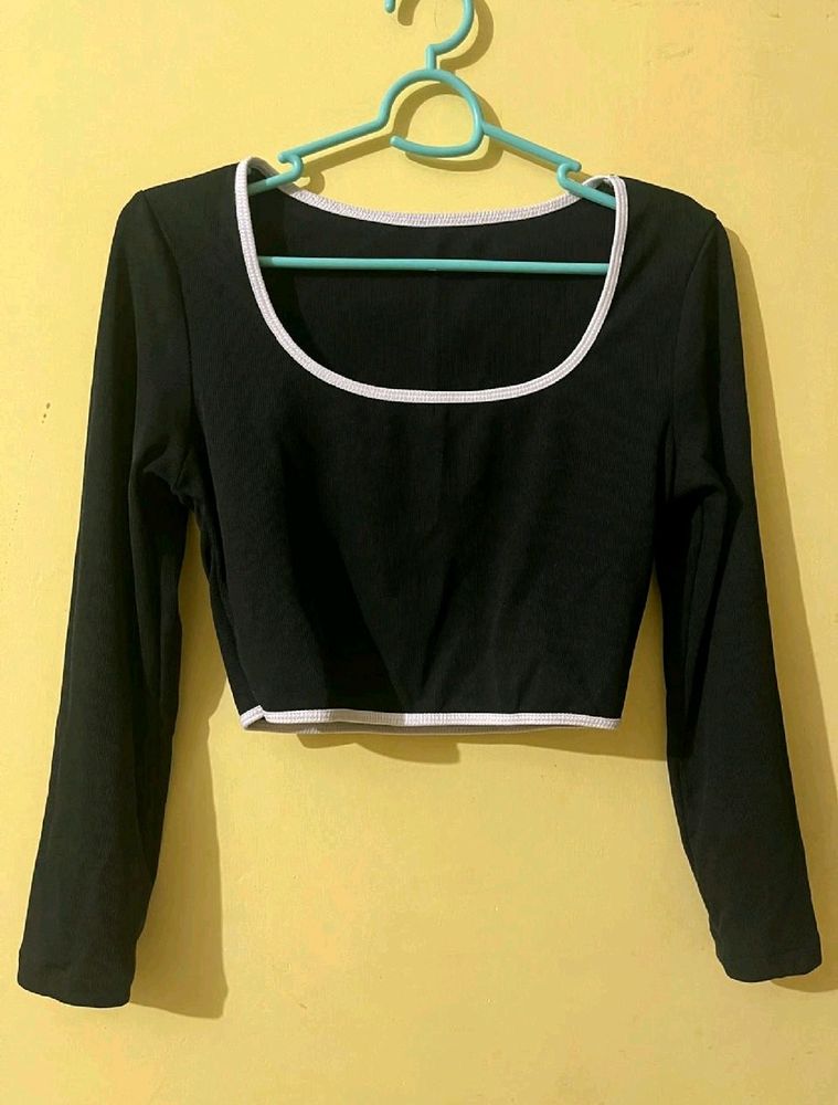 Urbanic Crop Top