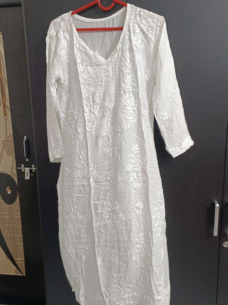 White Lucknowi Kurti