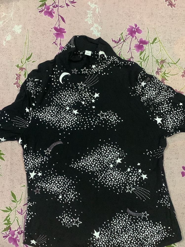 Starry Turtle Neck Tee