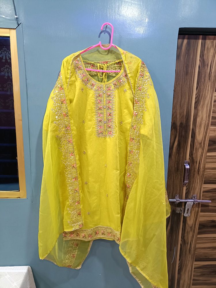 Pakistani Heavy Chandari Cotton Suit