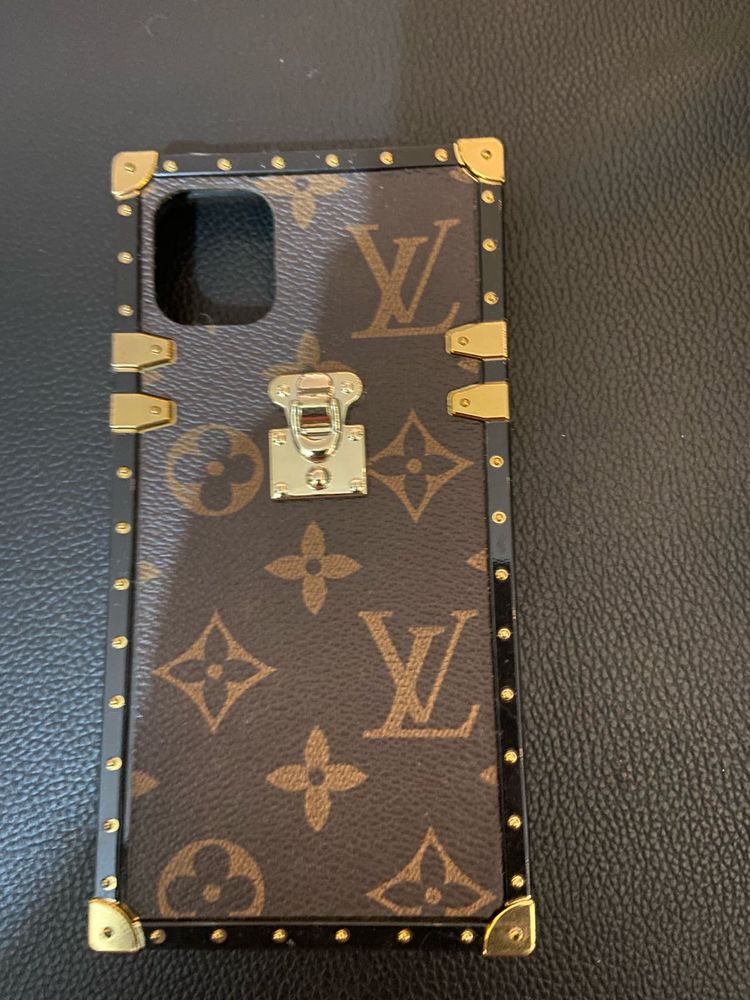 Iphone 11 LV phone case