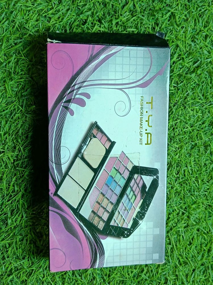 Eyeshadow Palette