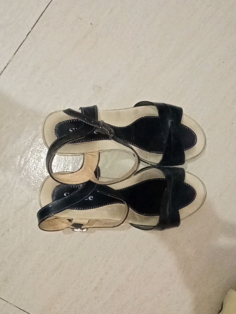 Sandal