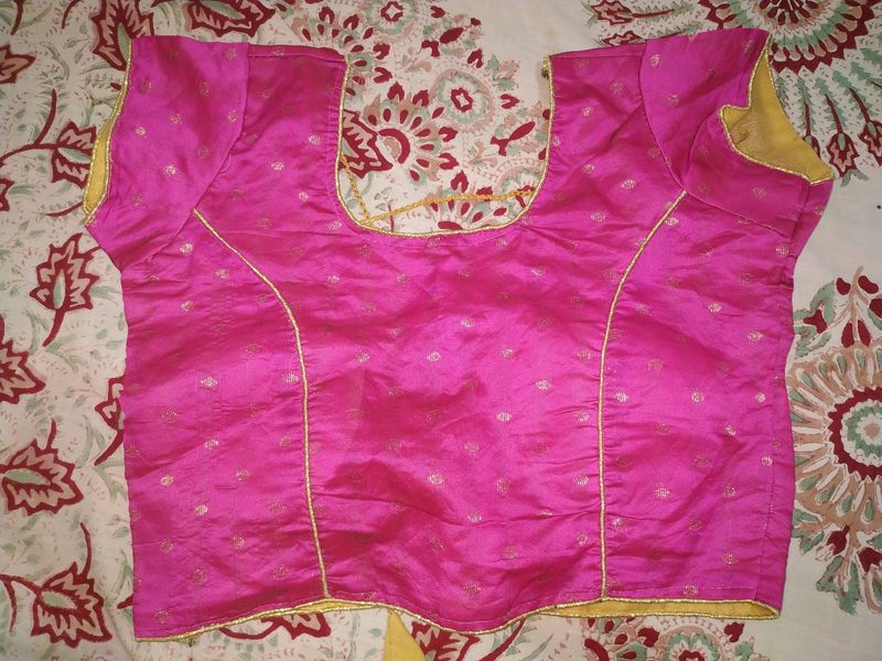 LIGHT PADDED PINK BLOUSE