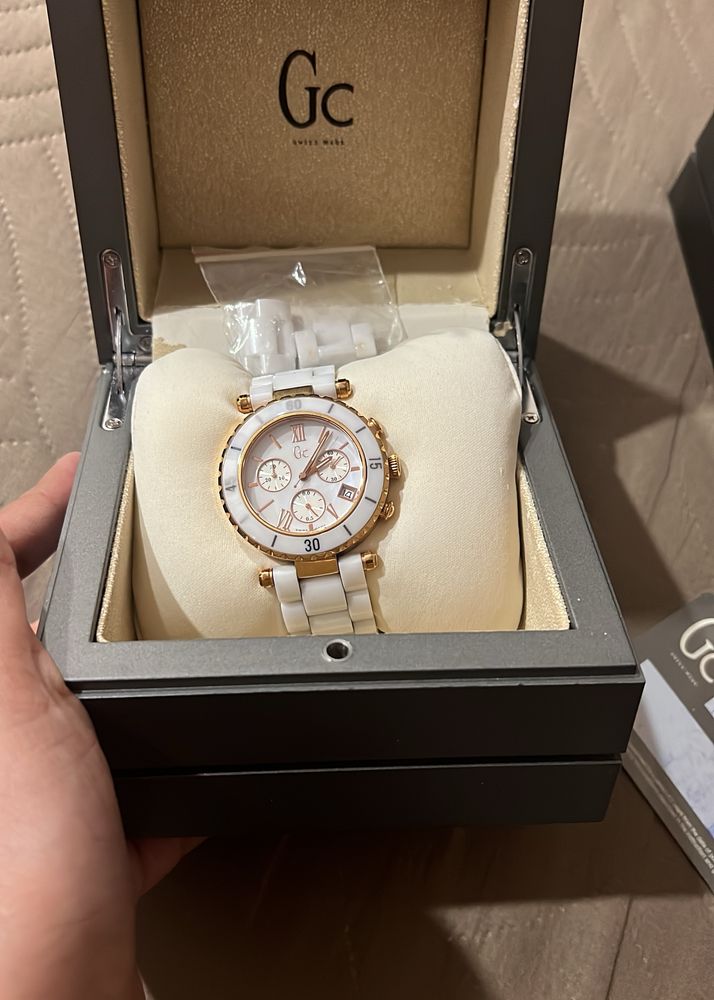 Guess Collection Woman Watch - 75% Off