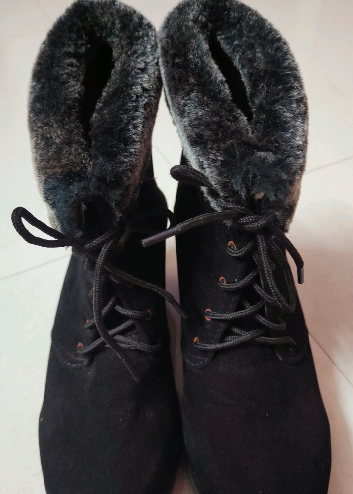 Black Fur Boots