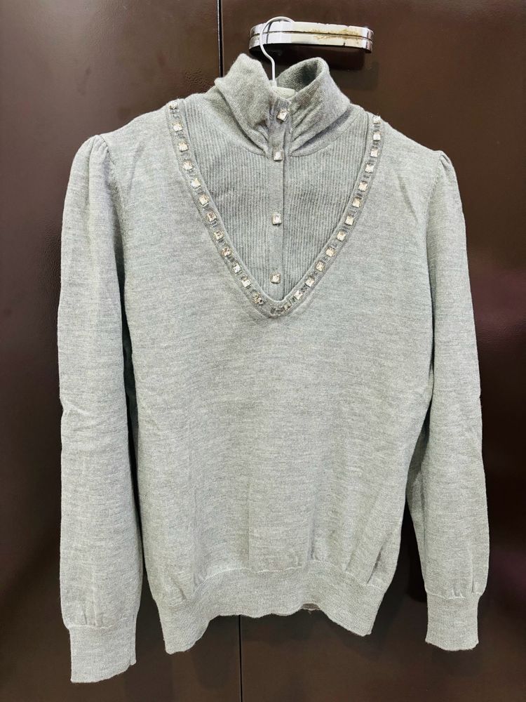 Grey Pre-winter High Neck Top