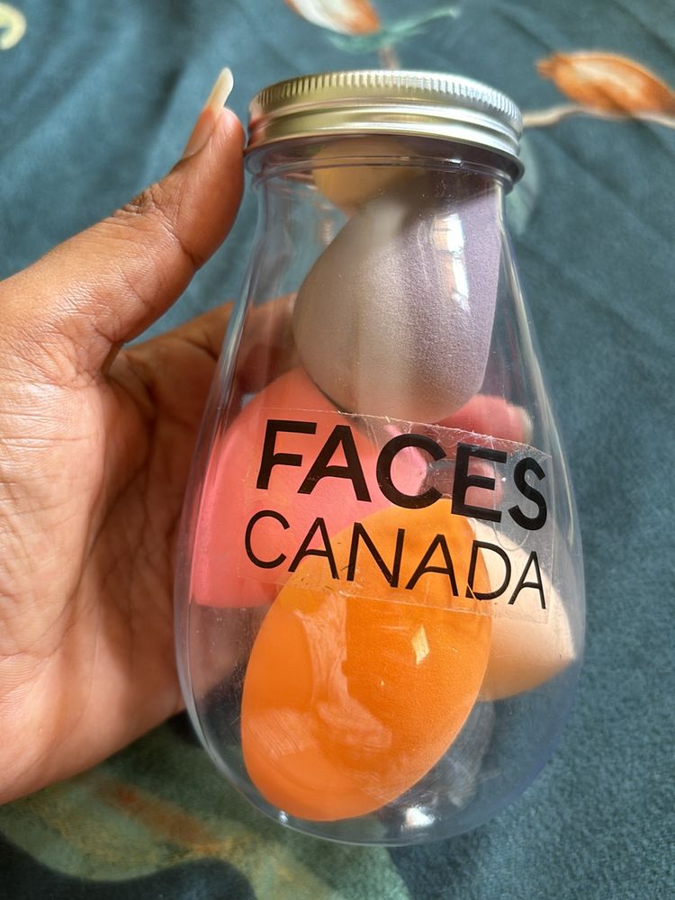 FACES CANADA BEAUTY BLENDER SET WITH JAR