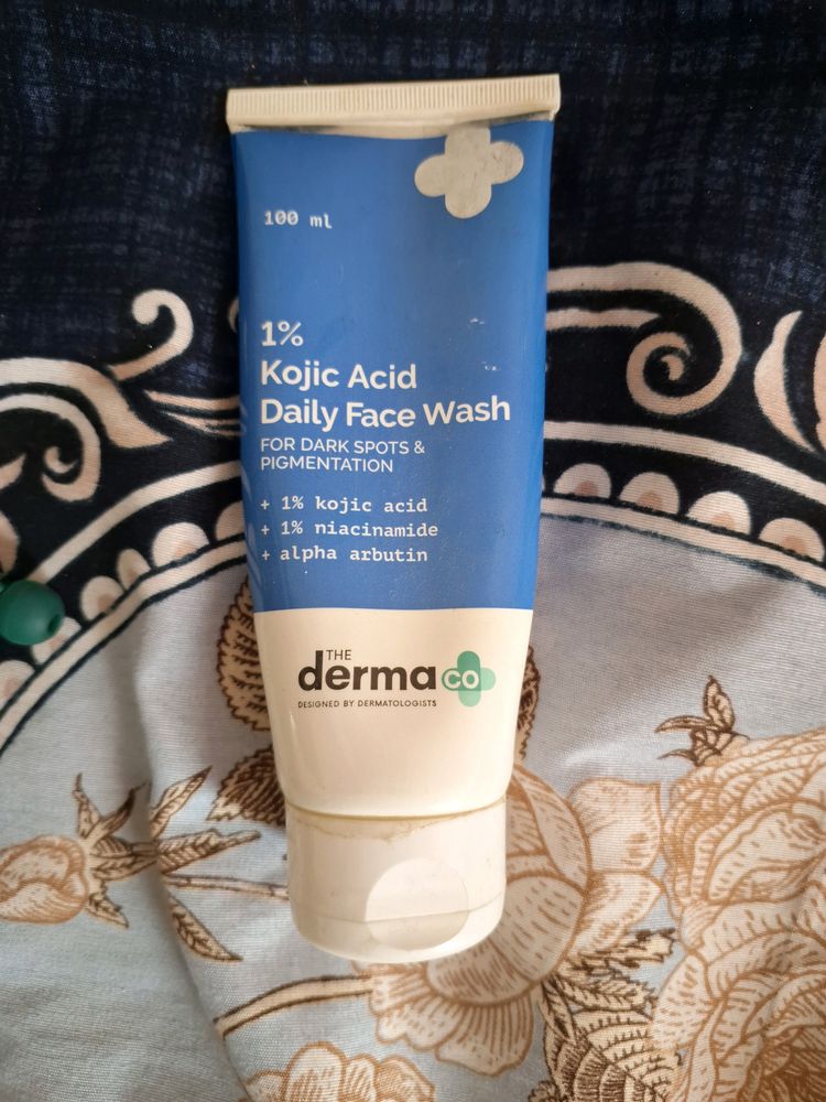 Derma Co Kojic Acid Facewash