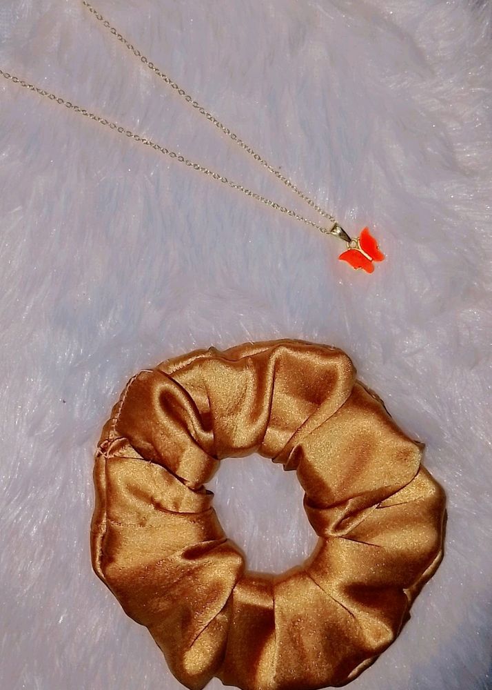 Pendant Locket With Scrunchie