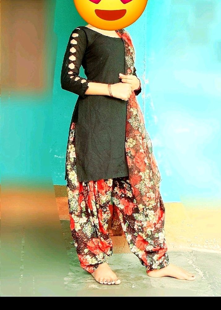 Offer 🥰salwar Suit Dupatta Set