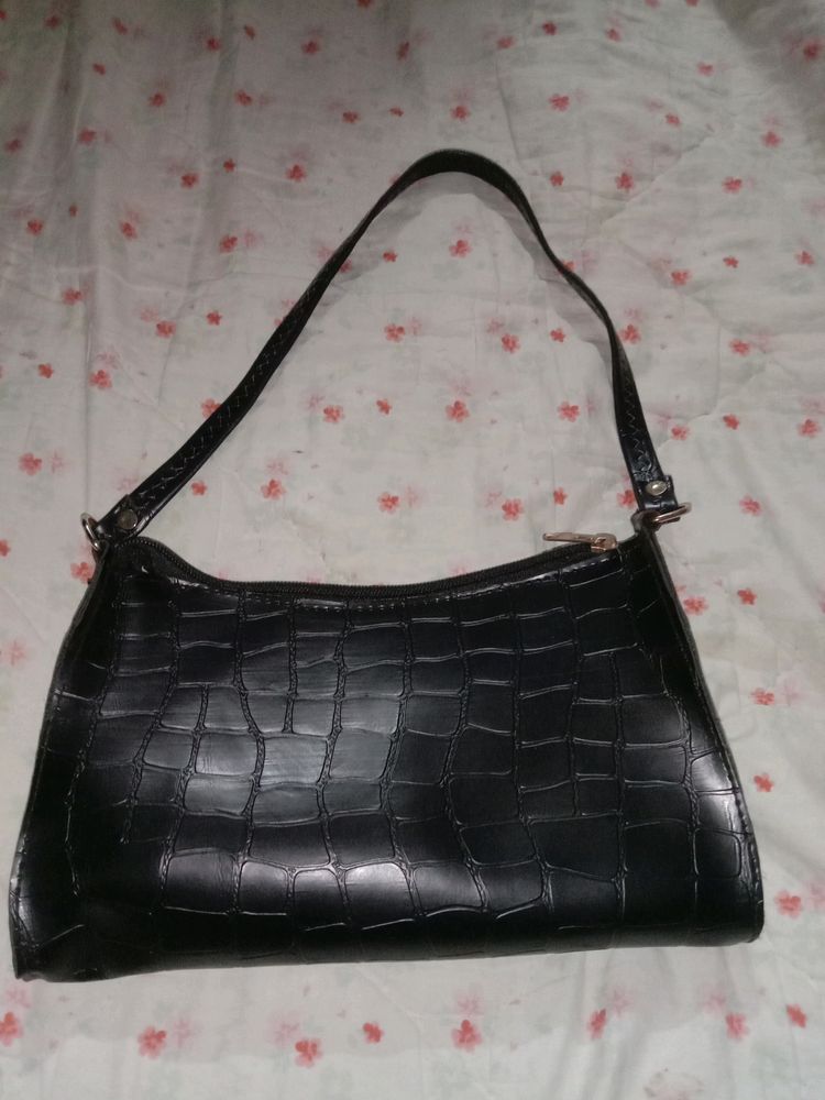 Hot Black Hand Bag