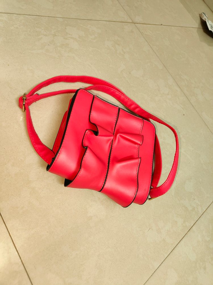 Sling Bag For Women. Stylish And Modern. Like New