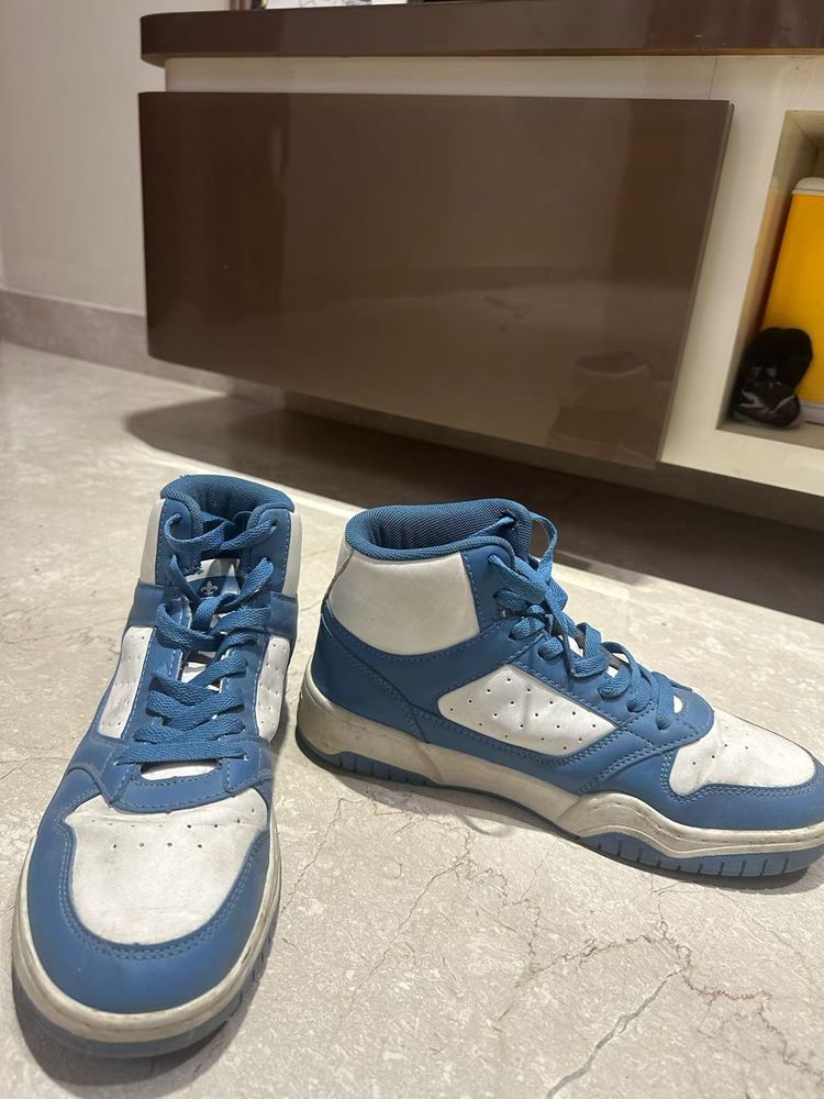 Blue High End Sneakers