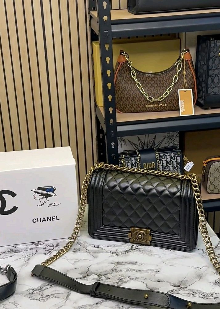 Chanel Slingbag