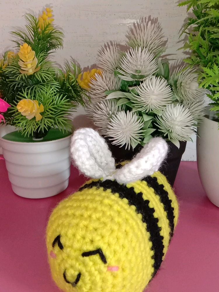 Cute Crochet Bee!!