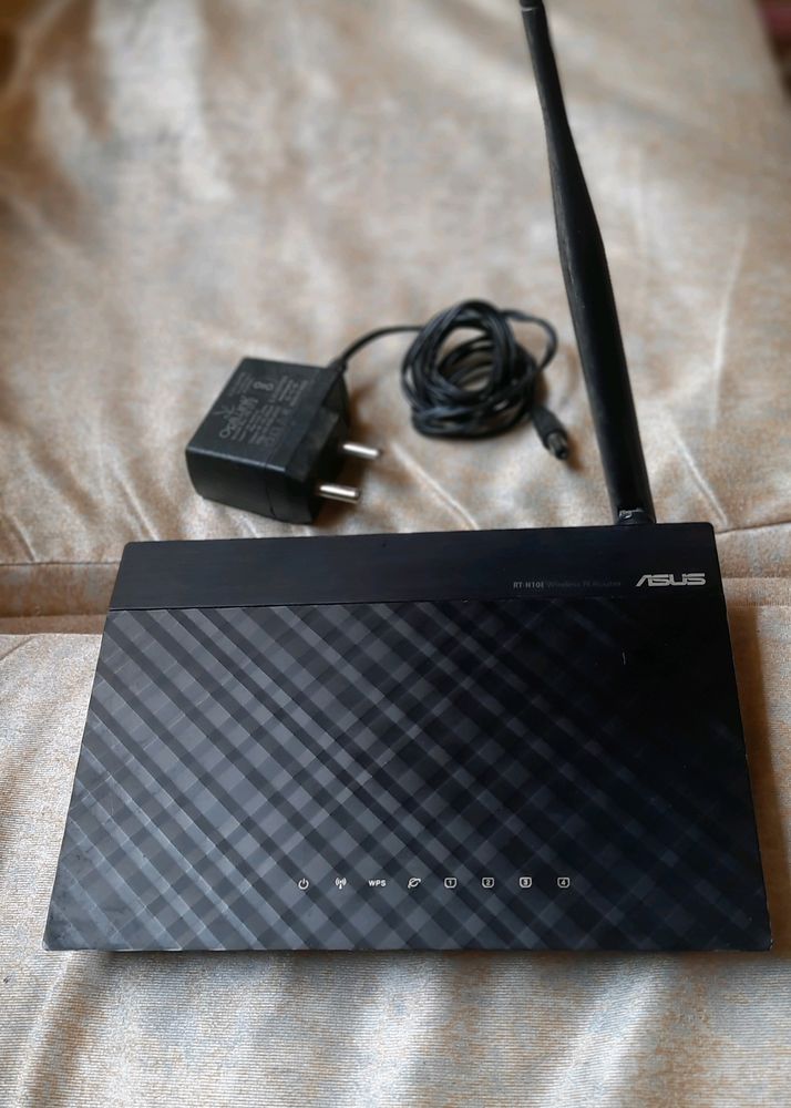 ASUS WiFi Router with Antena