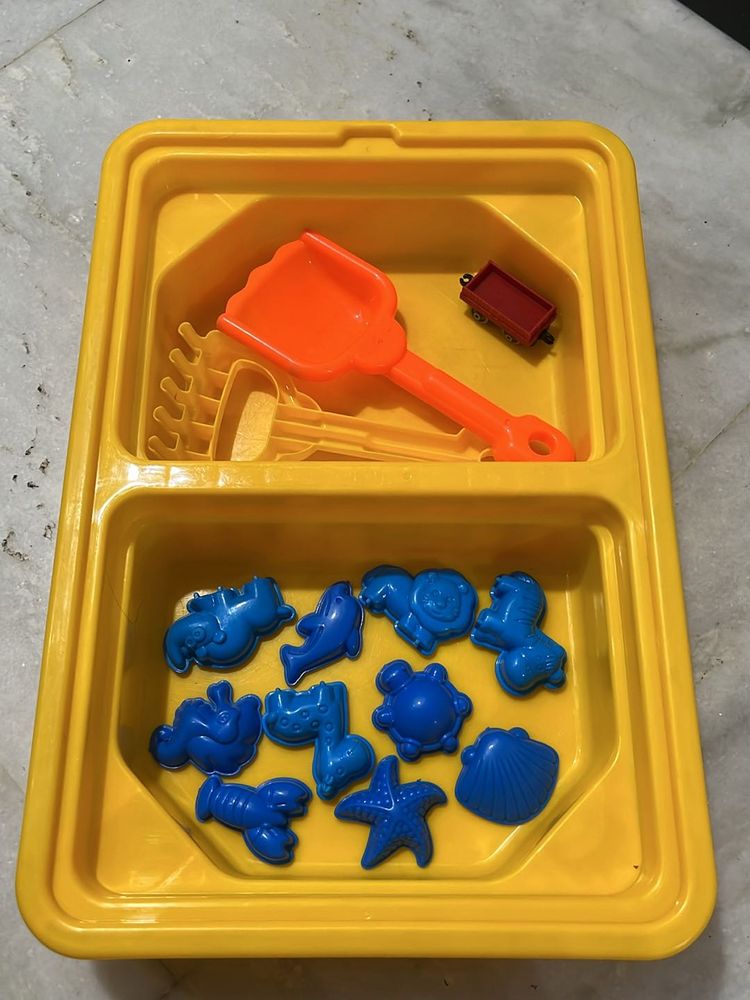 Sand Tray With Scraper , Shovel And Bonus To