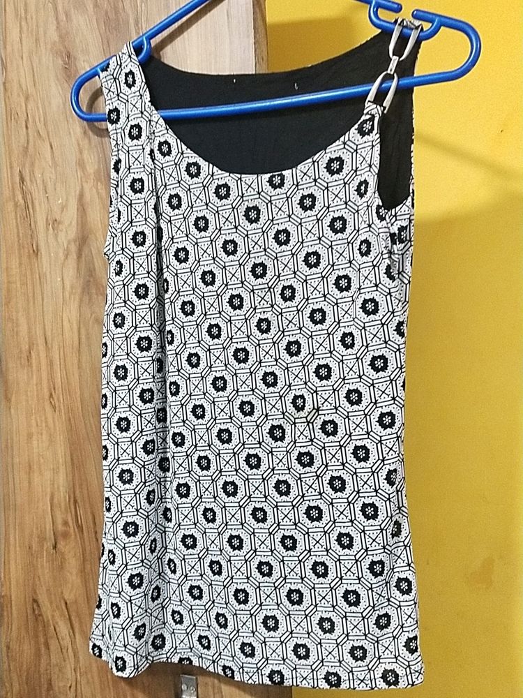 Sleeveless Top