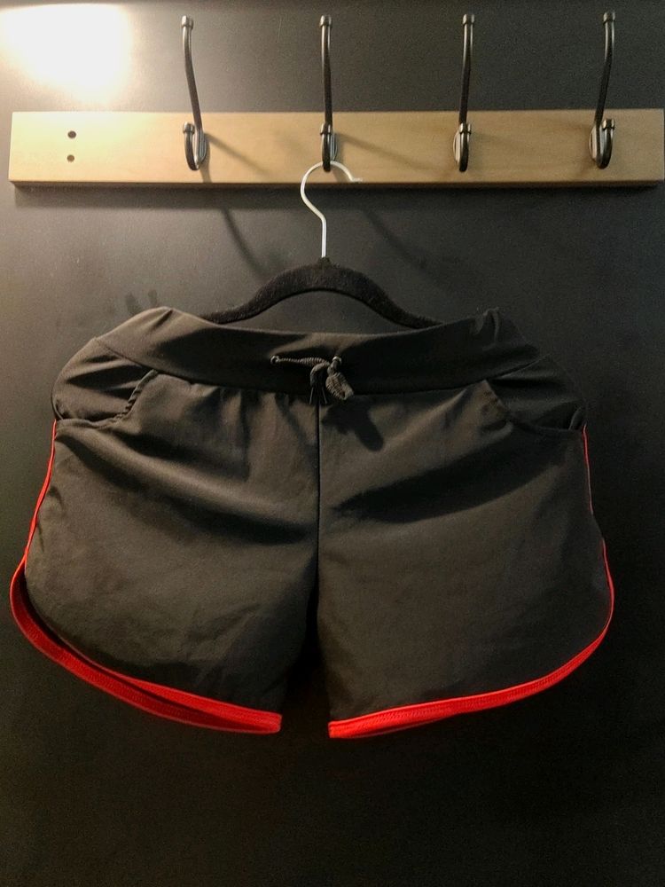 GYM Shorts - Red & Black