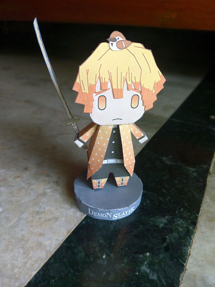 Anime Demon Slayer Zenitsu Chibi Figurine(Paper)