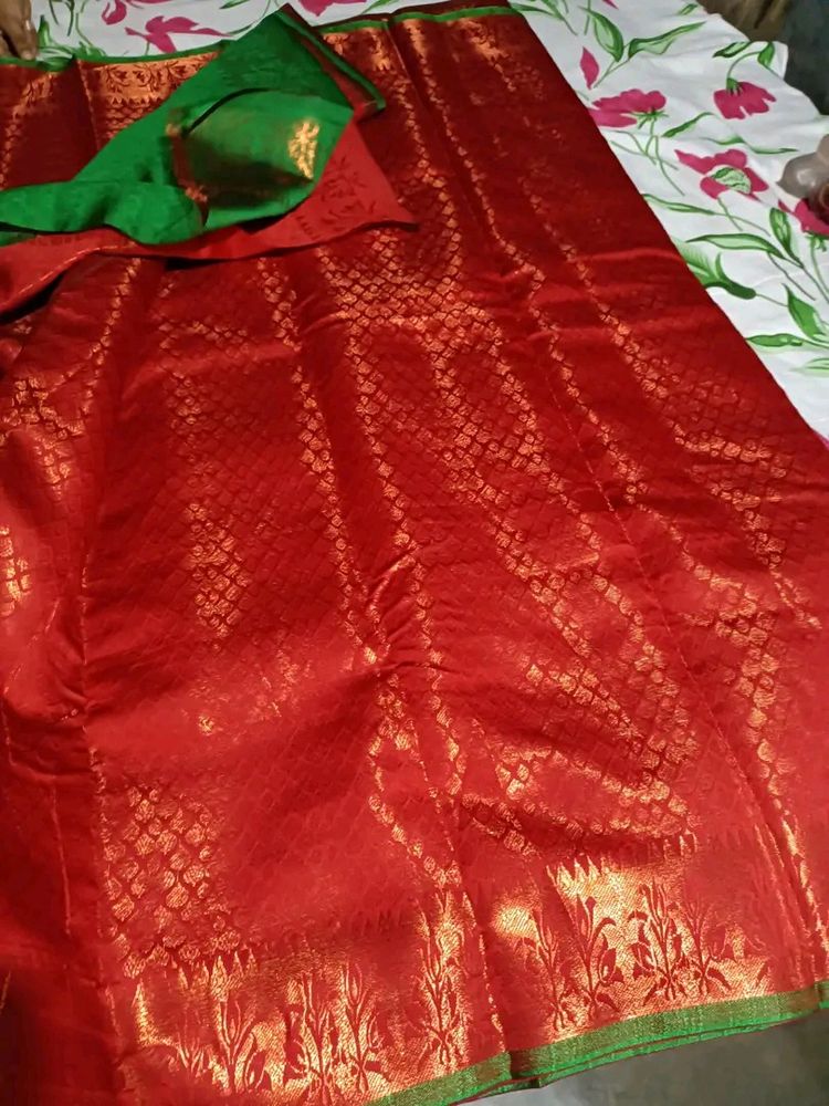 Kanjeevaram Brocade Silk Copper Zari Woven Pattu Sarees with Blouse Piece