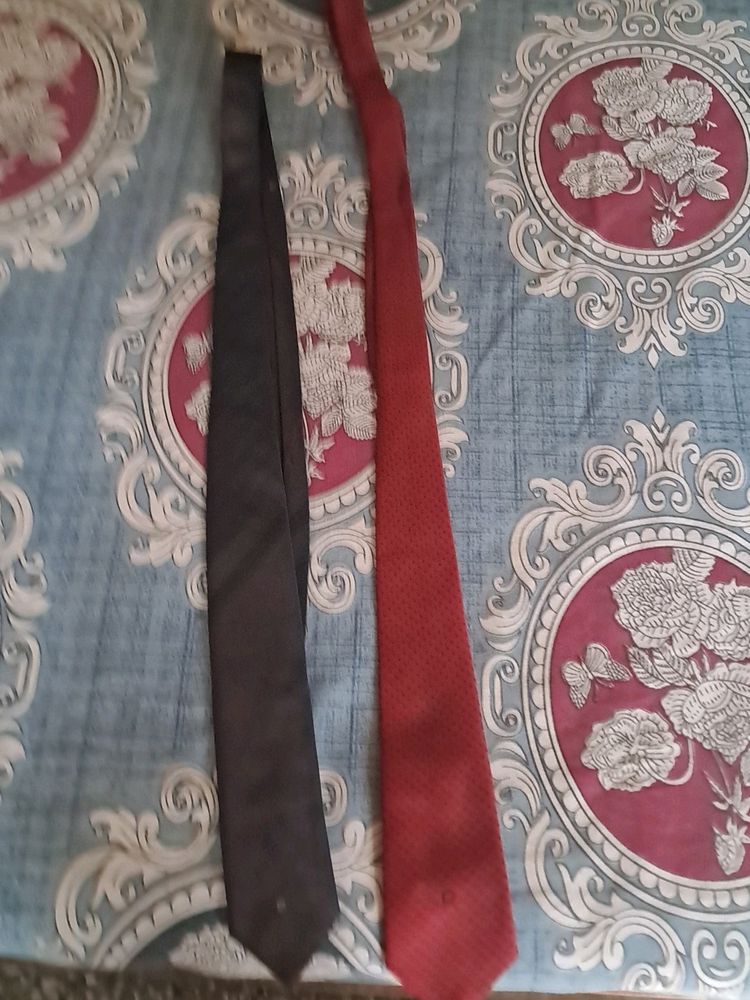 2 Neck Ties From PIERRE CARDIN