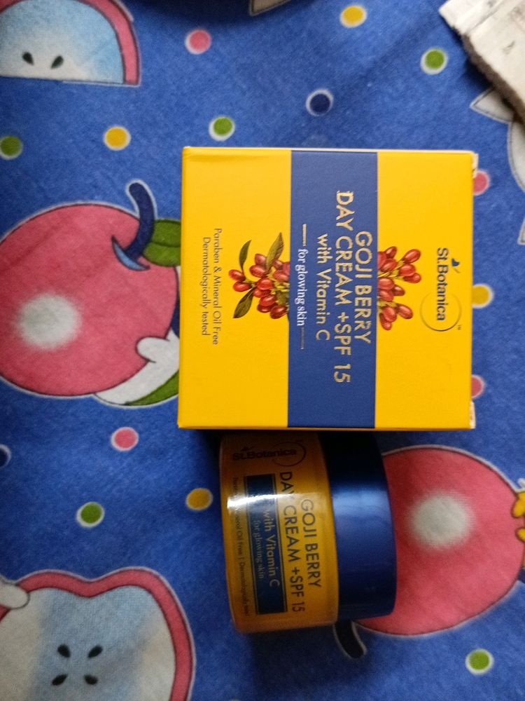 St.Botanica Goji Berry Day Cream+Spf 15 Vitamin