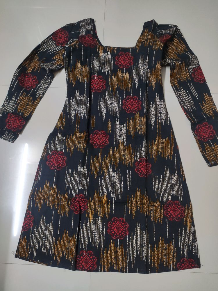 Ladies kurti Full sleeves S size