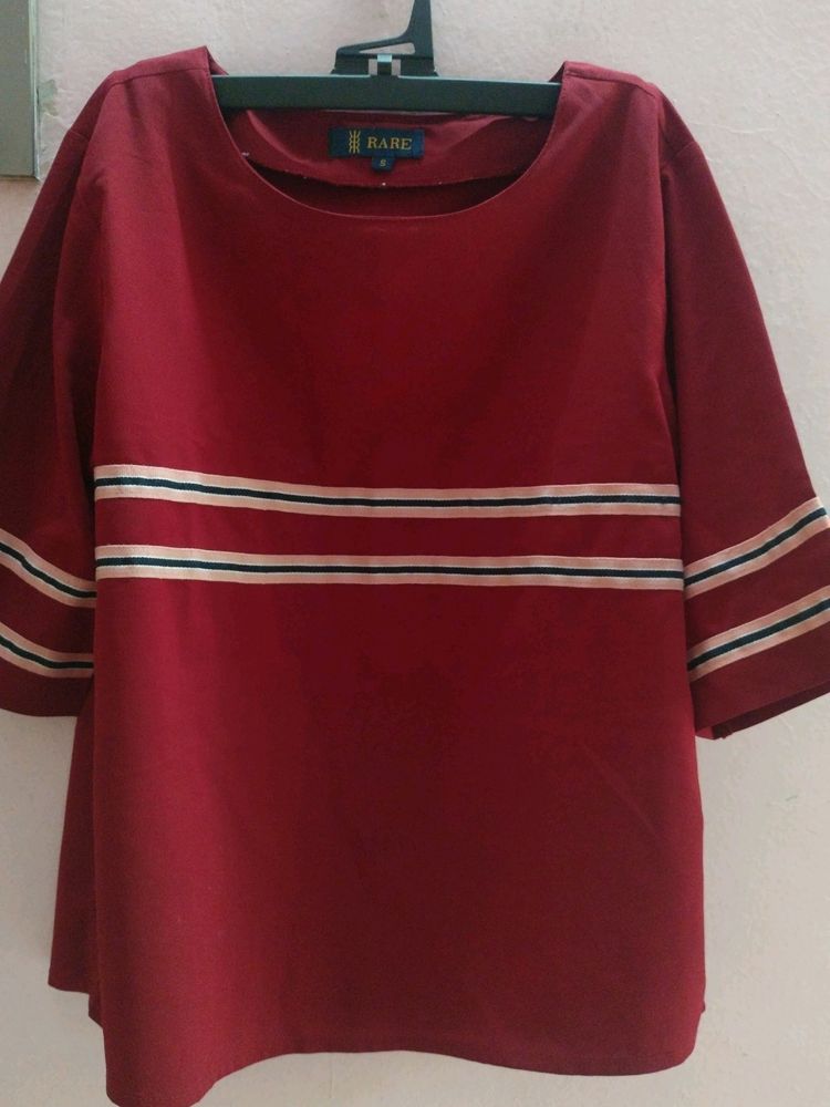 Maroon Colour Top With Half Sleeve Size S