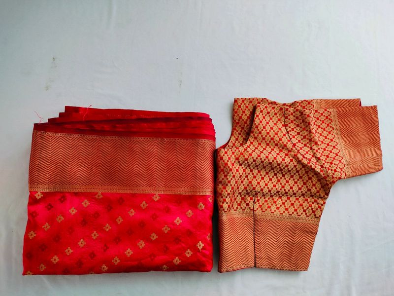 Red Casual Saree (Women's)