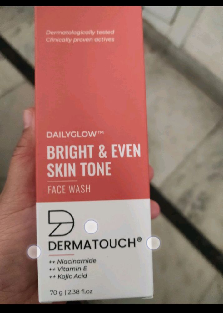 Detmatouch Bright And Even Tone Face Wash 🥳🎉🎉🎉