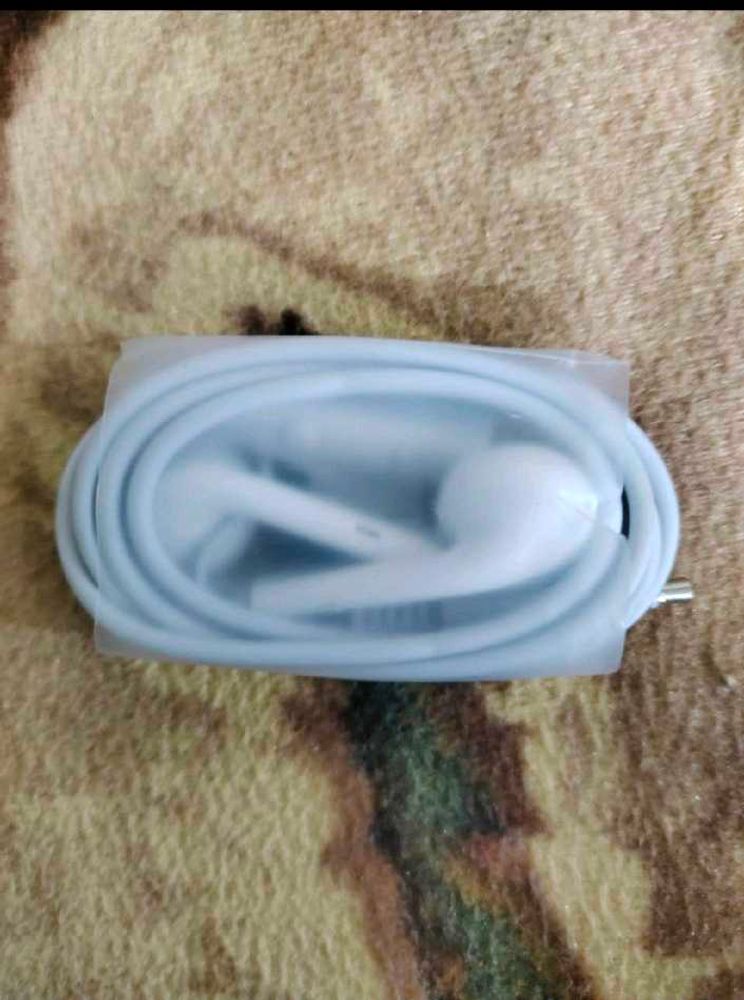 New Vivo Earphones