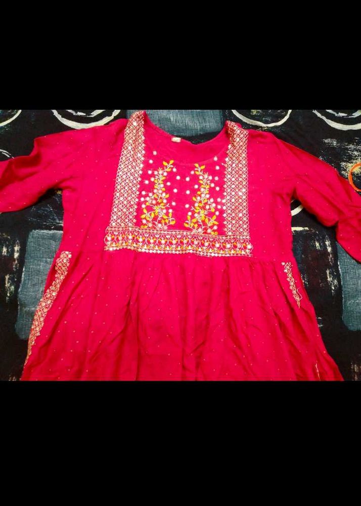 Nairacut Kurta Set