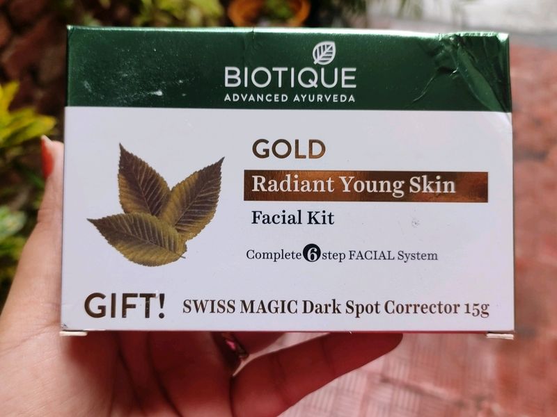 Biotique Gold Radiant Young Skin Facial Kit