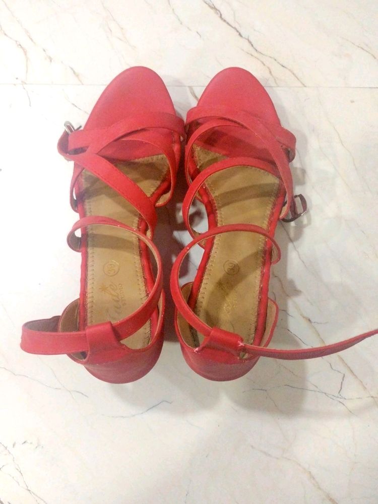 💥30₹ Off Party Wear Red Wedges Sandal