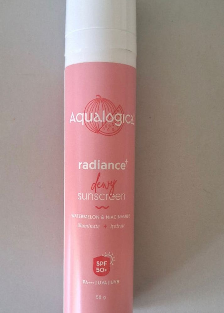 Aqualogica Radiance+ Dewy Sunscreen