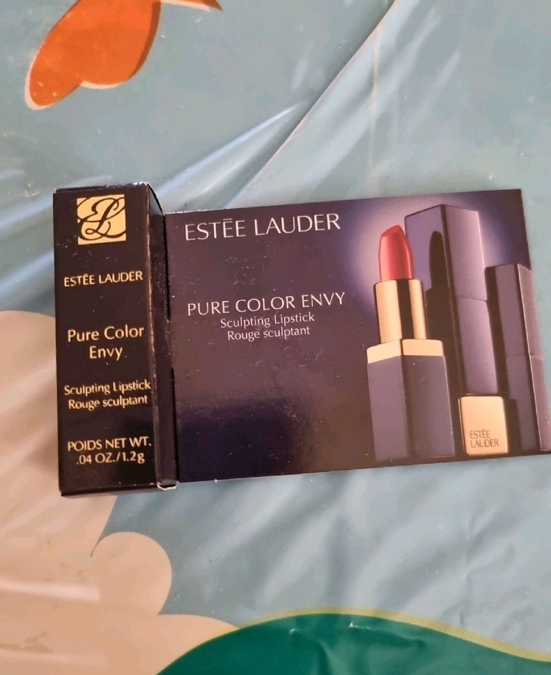 Estee Lauder Sculpting Lipstick