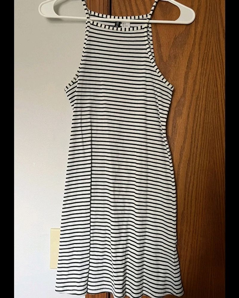 Divided H&M Black/ White Stripe Dress