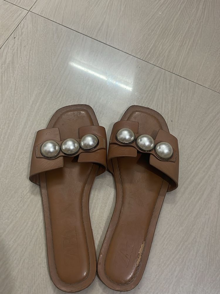 Zara Pearl Sandals🎀