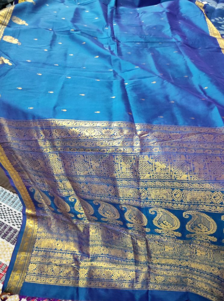 Dual Shade Pure Apoorva Pattu Silk Saree